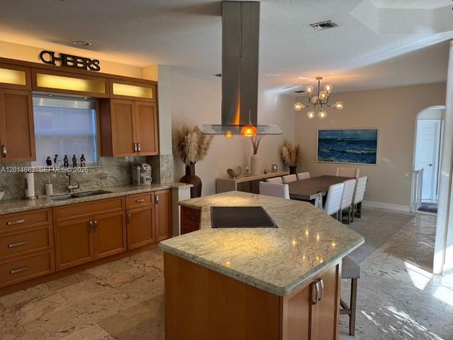 9026 SW 160th Ter, Palmetto Bay, FL 33157