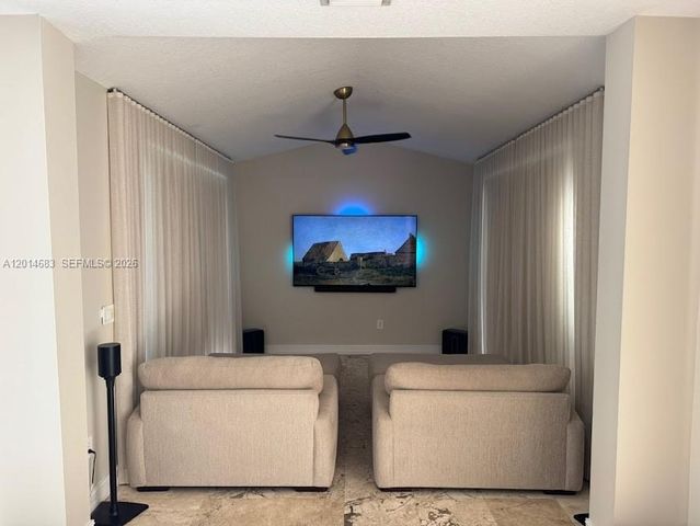 9026 SW 160th Ter, Palmetto Bay, FL 33157