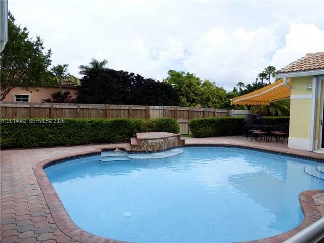 9026 SW 160th Ter, Palmetto Bay, FL 33157