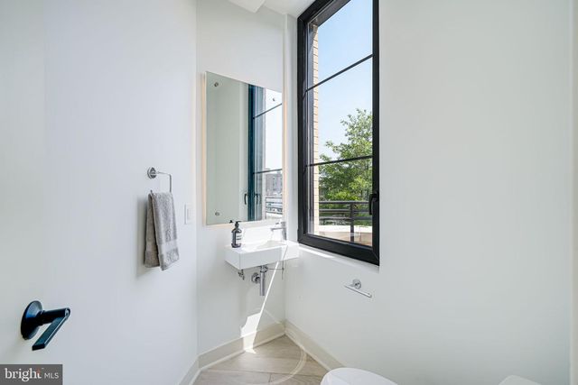 2901 NEWARK ST NW, Washington, DC 20008