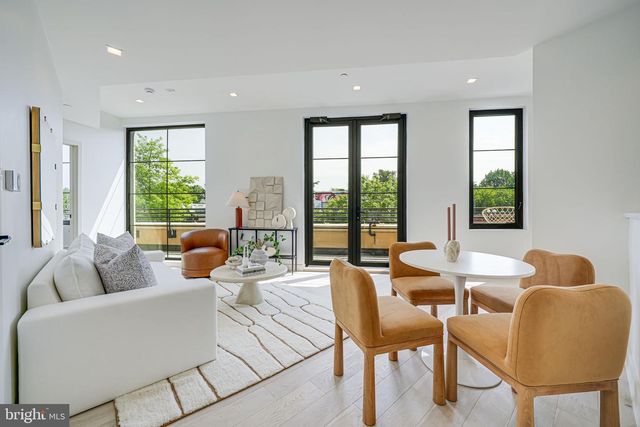 2901 NEWARK ST NW, Washington, DC 20008