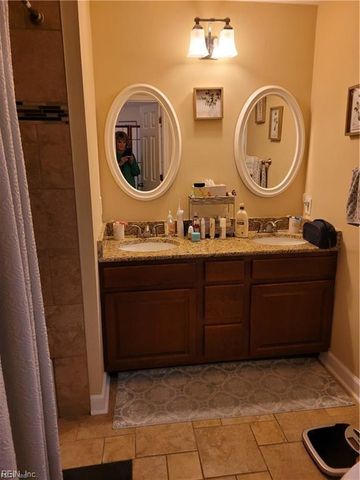 4848 Admiration DR, Virginia Beach, VA 23464