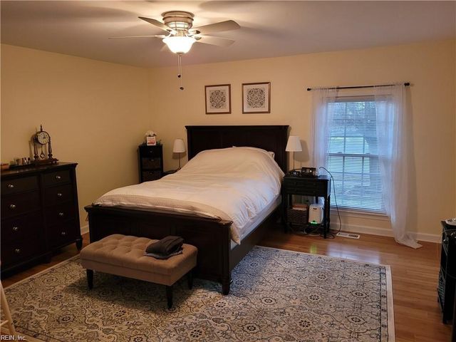 4848 Admiration DR, Virginia Beach, VA 23464