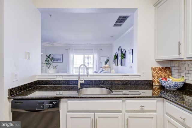 1332 SIERRA DR, Hamilton, NJ 08619