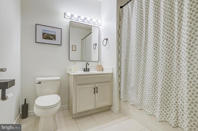 1332 SIERRA DR, Hamilton, NJ 08619