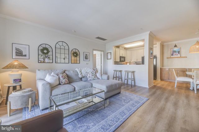 1332 SIERRA DR, Hamilton, NJ 08619