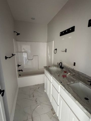 221 Michelle Drive, Beebe, AR 72012