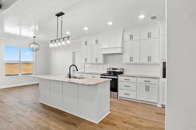 221 Michelle Drive, Beebe, AR 72012