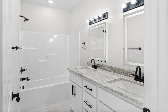 221 Michelle Drive, Beebe, AR 72012