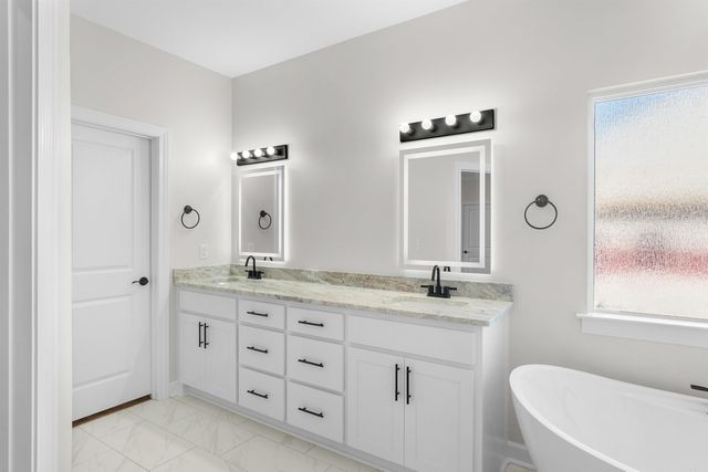 221 Michelle Drive, Beebe, AR 72012