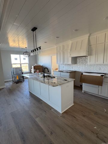 221 Michelle Drive, Beebe, AR 72012