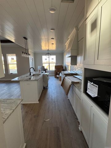 221 Michelle Drive, Beebe, AR 72012