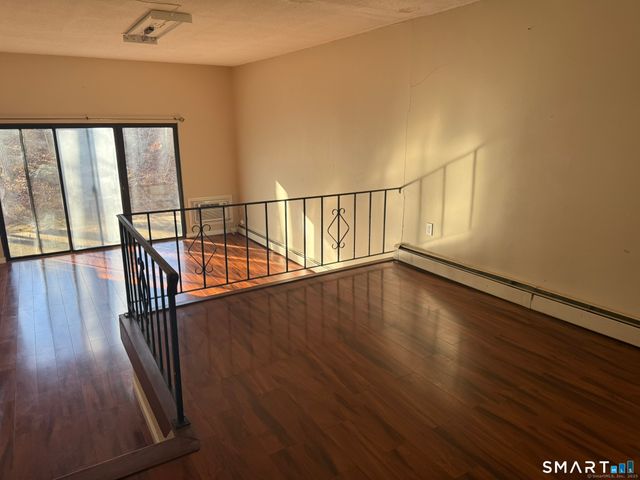 11 King Arthur Drive 2H, East Lyme, CT 06357