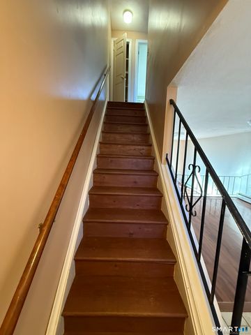 11 King Arthur Drive 2H, East Lyme, CT 06357