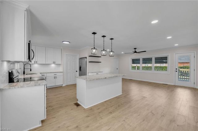 2208 Corbett AVE, Norfolk, VA 23518