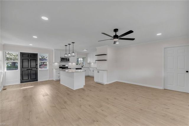 2208 Corbett AVE, Norfolk, VA 23518