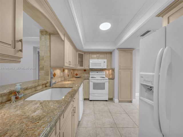 14873 Cumberland Dr 1040, Delray Beach, FL 33446