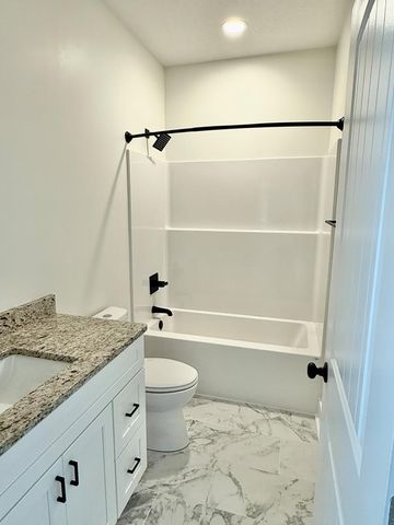 759 Kelly St, Slocomb, AL 36375