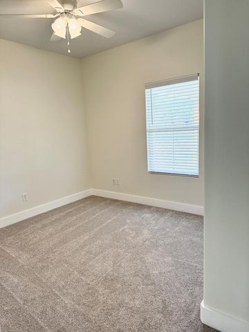 759 Kelly St, Slocomb, AL 36375