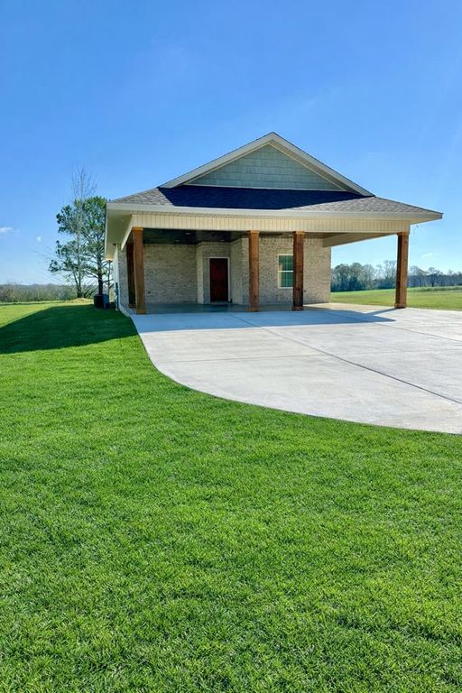 759 Kelly St, Slocomb, AL 36375