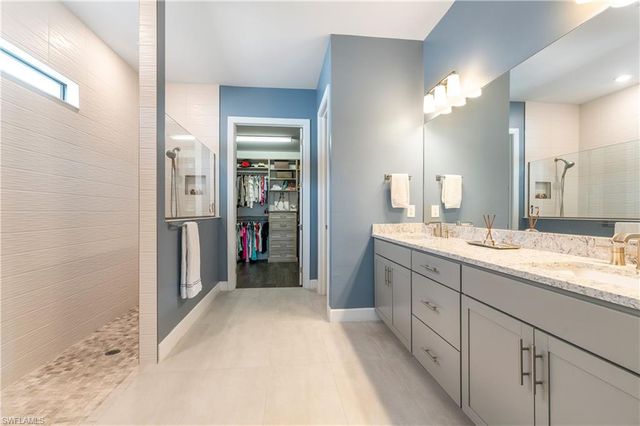 9517 Night Heron LN, Naples, FL 34120