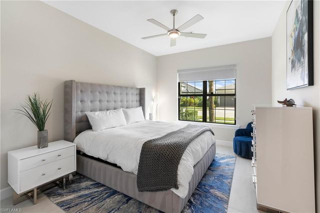 9517 Night Heron LN, Naples, FL 34120