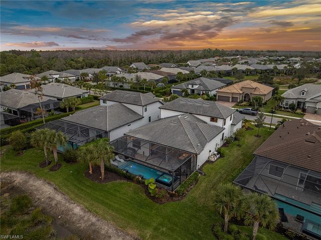 9517 Night Heron LN, Naples, FL 34120