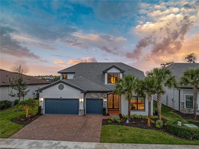 9517 Night Heron LN, Naples, FL 34120