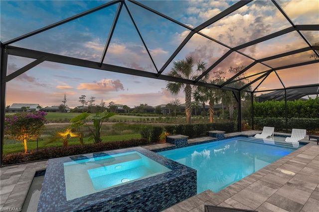 9517 Night Heron LN, Naples, FL 34120