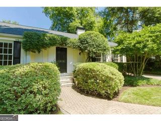 1916 Greystone Road NW, Atlanta, GA 30318