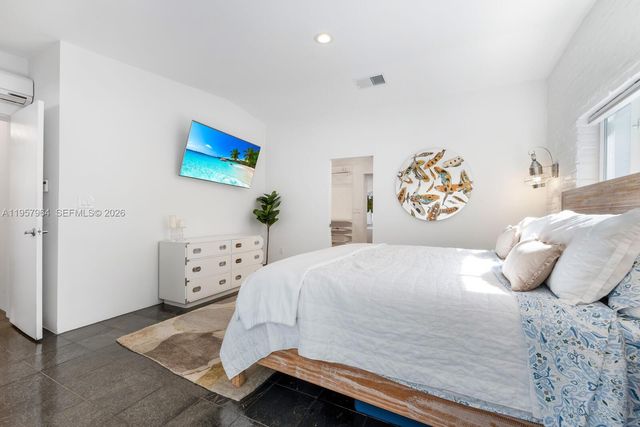 5100 SW 75th St, Miami, FL 33143