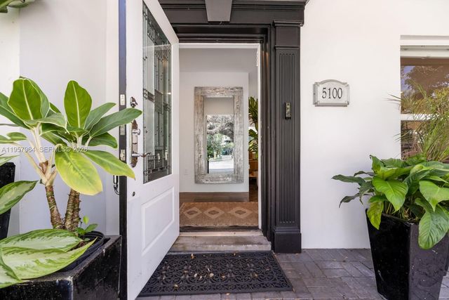 5100 SW 75th St, Miami, FL 33143