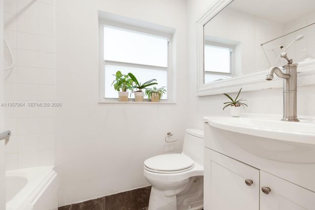 5100 SW 75th St, Miami, FL 33143