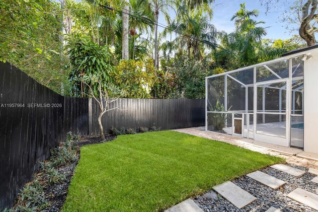 5100 SW 75th St, Miami, FL 33143