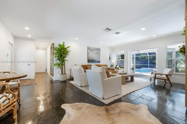 5100 SW 75th St, Miami, FL 33143