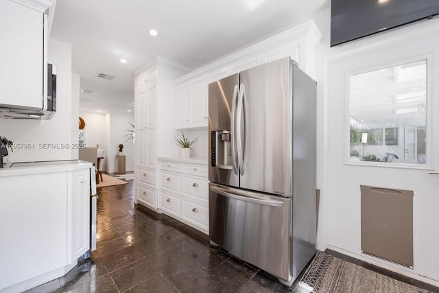 5100 SW 75th St, Miami, FL 33143