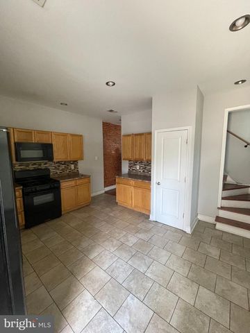 500 N 39TH ST, Philadelphia, PA 19104