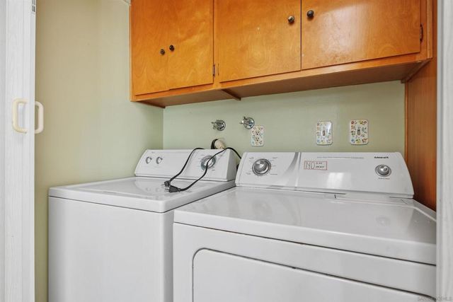 12127 Santiago Rd W, San Diego, CA 92128