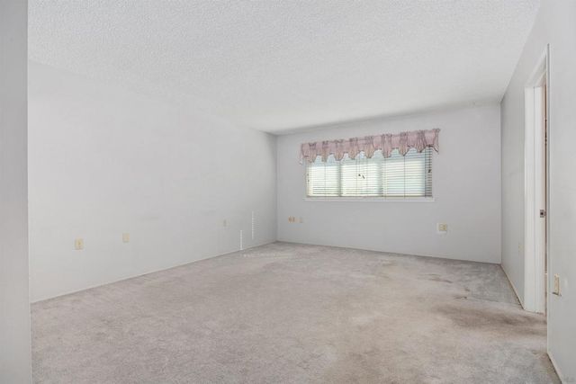 12127 Santiago Rd W, San Diego, CA 92128