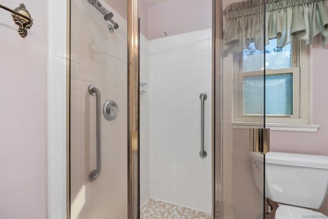 12127 Santiago Rd W, San Diego, CA 92128