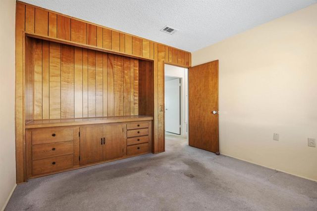 12127 Santiago Rd W, San Diego, CA 92128