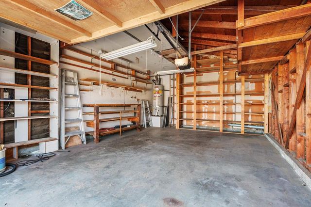 12127 Santiago Rd W, San Diego, CA 92128