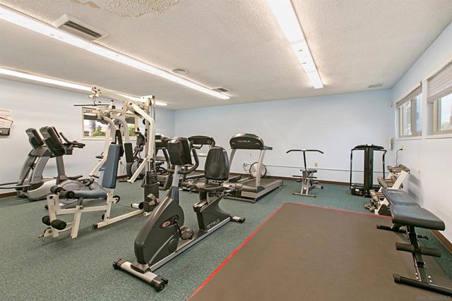 12127 Santiago Rd W, San Diego, CA 92128