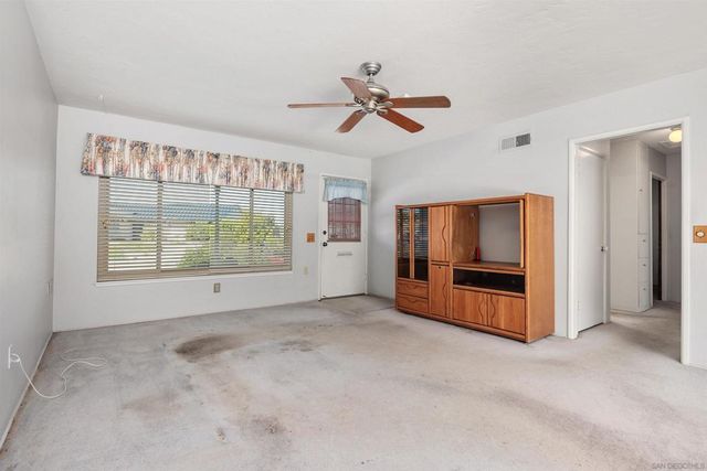 12127 Santiago Rd W, San Diego, CA 92128