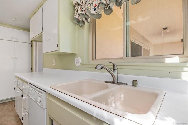 12127 Santiago Rd W, San Diego, CA 92128