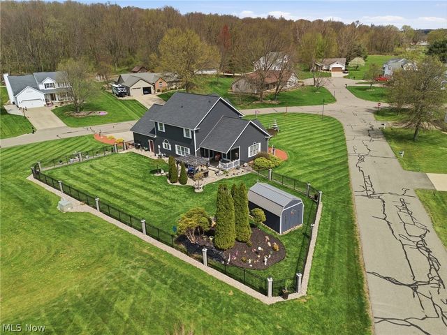 11186 Whitetail Run Street NW, Bolivar, OH 44612