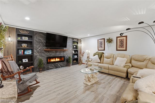 11186 Whitetail Run Street NW, Bolivar, OH 44612