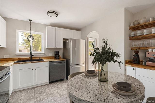 929 Yates Street, Denver, CO 80204