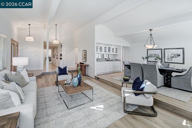 2122 Dunblane Ct, Walnut Creek, CA 94598