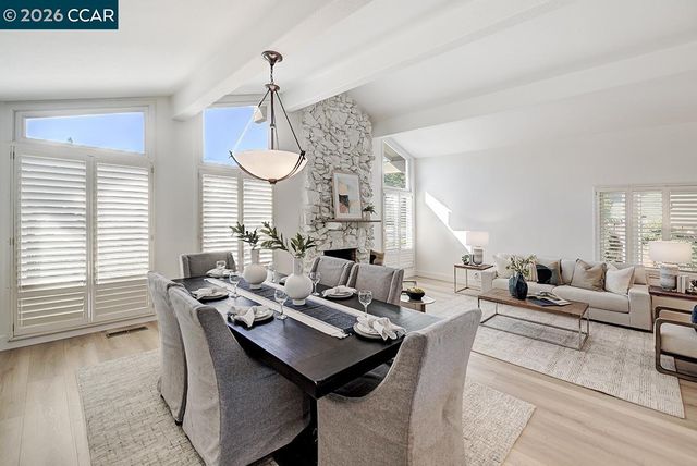 2122 Dunblane Ct, Walnut Creek, CA 94598